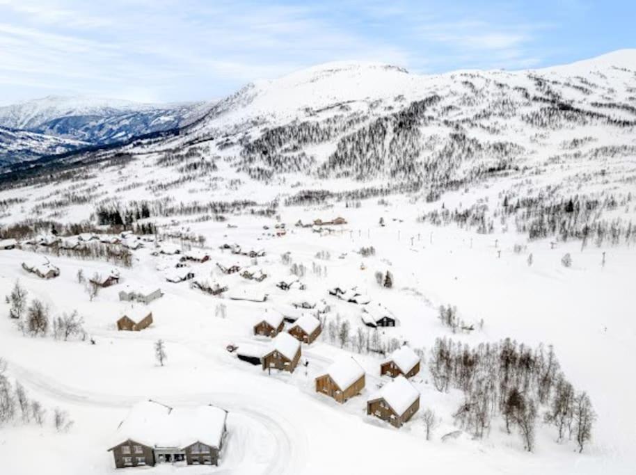 Flygende Utsiktshytte Med Magisk Utsikt Sogndal Bagian luar foto